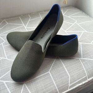 Rothy’s The Loafer in Cypress Size 8